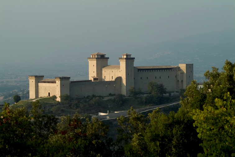 <!--:it-->Visita guidata ai percorsi difensivi della fortezza<!--:--> @ Rocca Albornoz