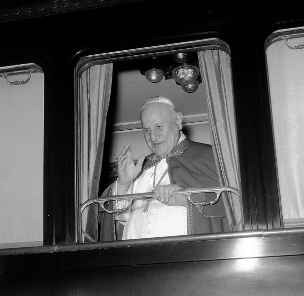 <!--:it-->RONCALLI LEGGE RONCALLI - Recital per ricordare il Papa Buono nell'avversario del suo saluto alla città di Spoleto nel 1962<!--:--> @ Palazzo Mauri | Spoleto | Umbria | Italia